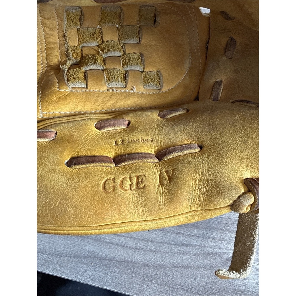 Mizuno Global Elite VOP Series GGE1V Pitcher/Infield Baseball Glove 12 Inch RHT - Picture 5 of 11